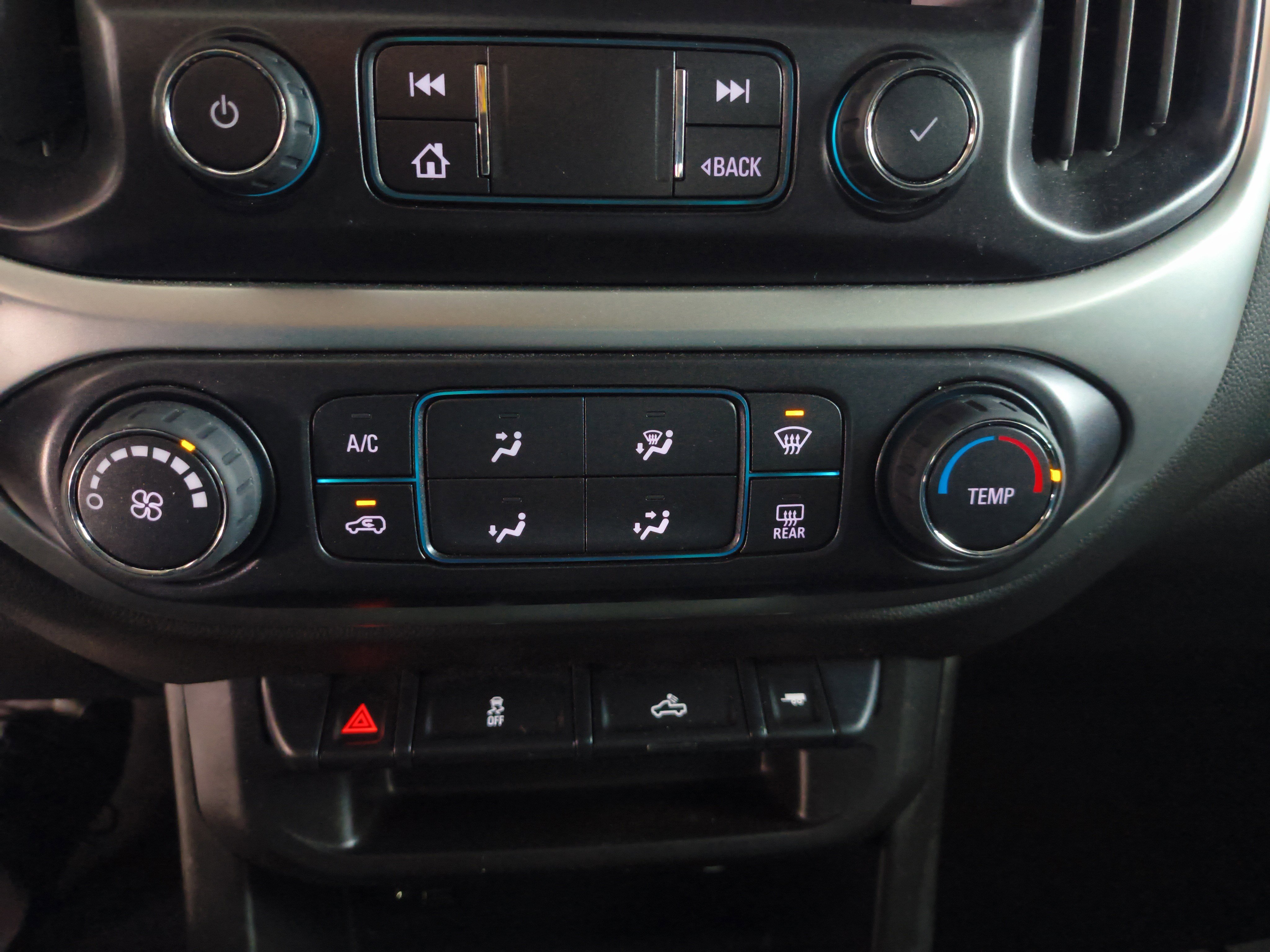 Used 2022 Chevrolet Colorado LT w/ LT Convenience Package image 17