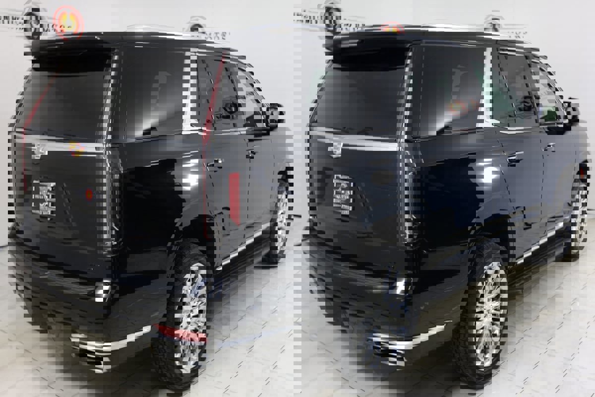 Used 2022 Cadillac Escalade Premium Luxury image 3