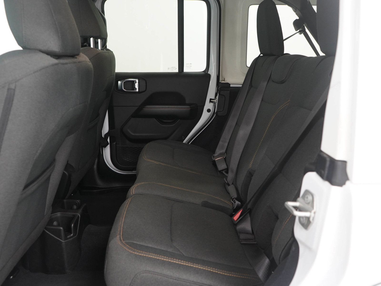 Used 2024 Jeep Wrangler Sahara image 14