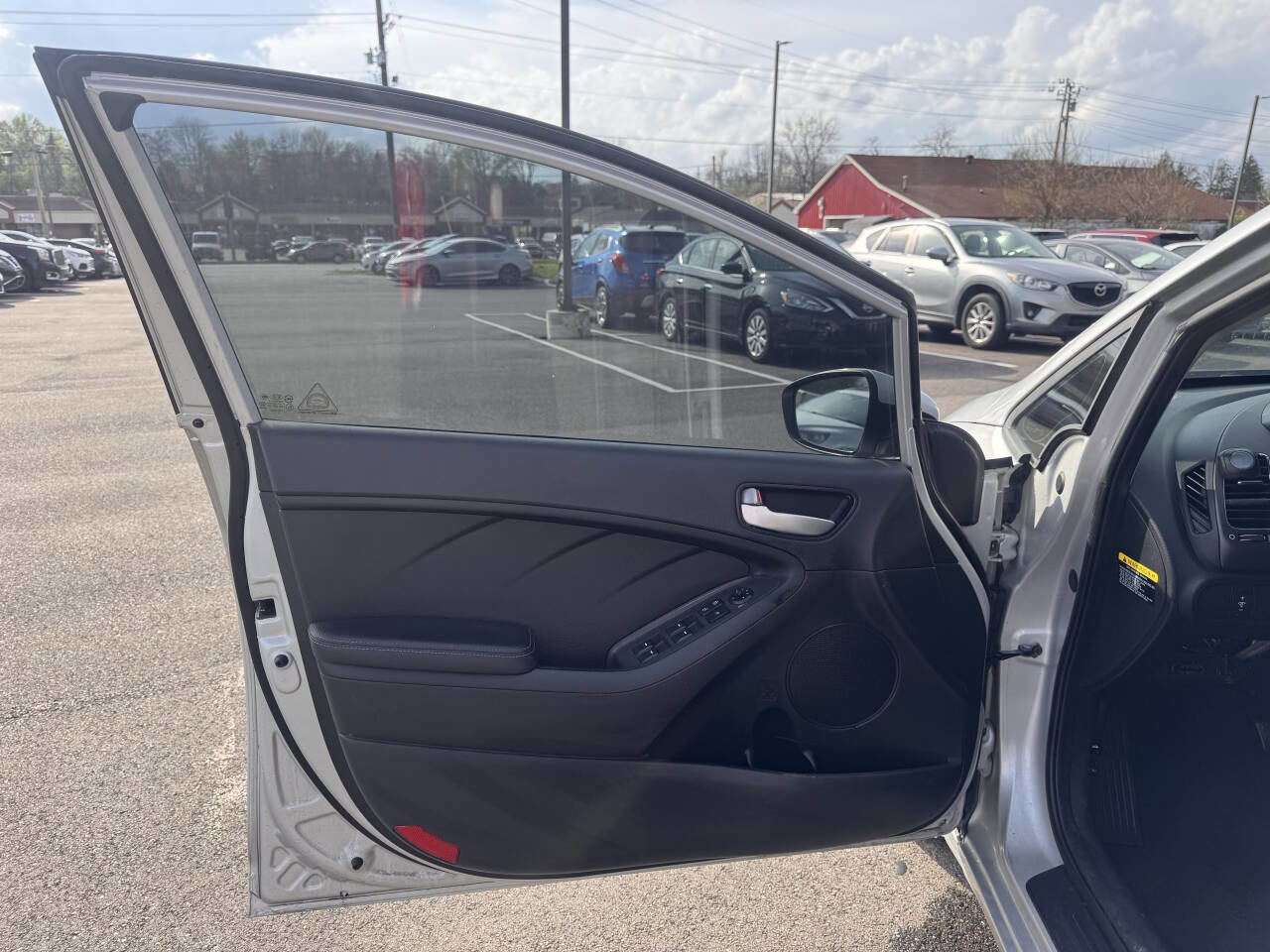 Used 2017 Kia Forte LX image 13