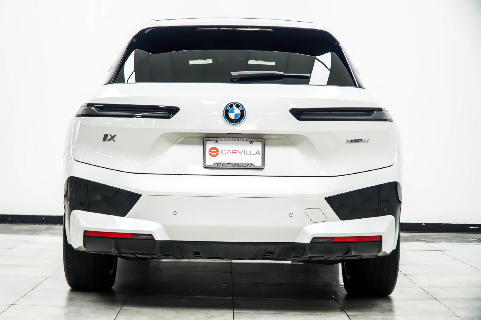 Used 2025 BMW iX xDrive50 w/ Premium Package AWD/4WD image 13