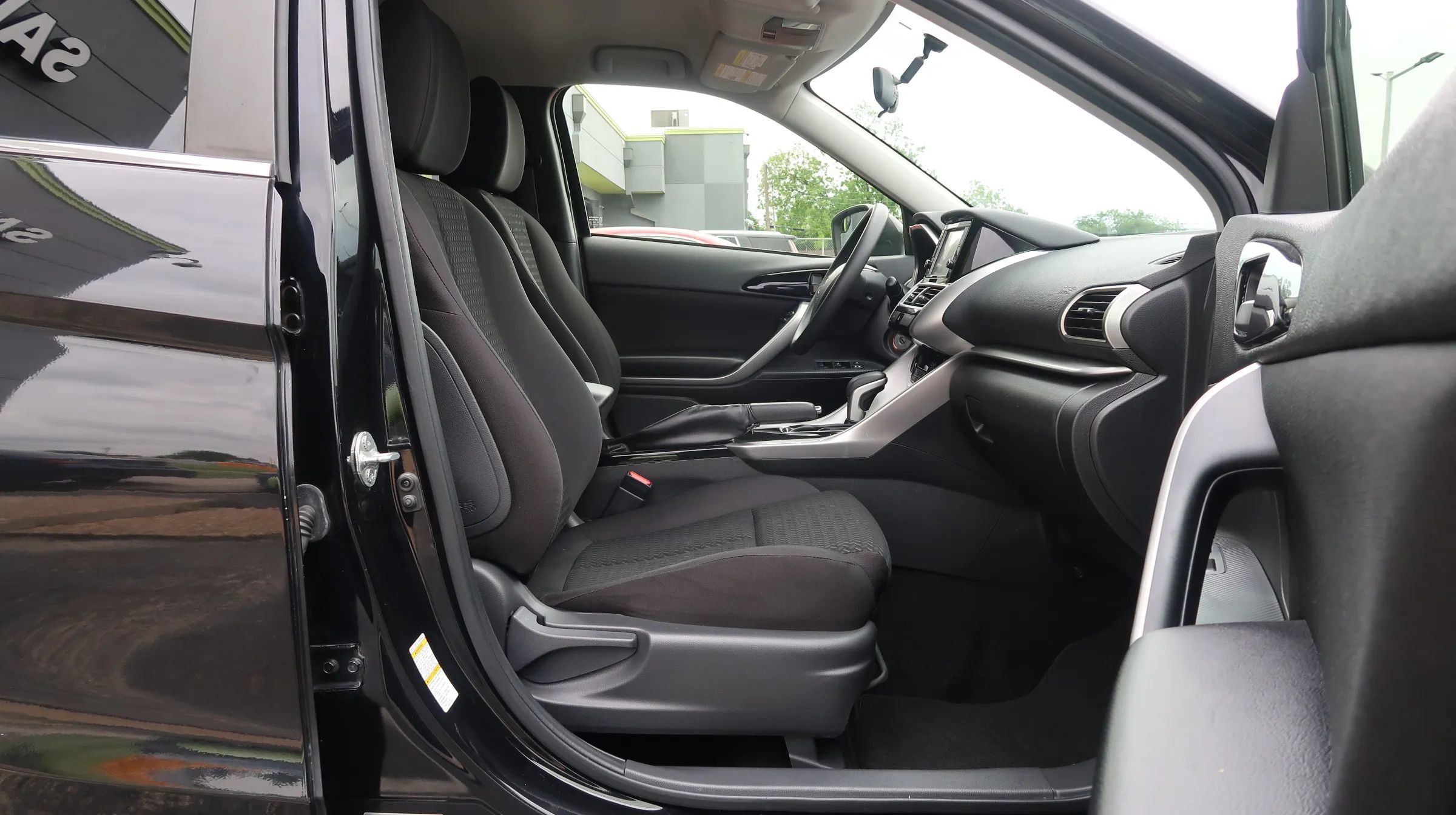 Used 2019 Mitsubishi Eclipse Cross ES image 25