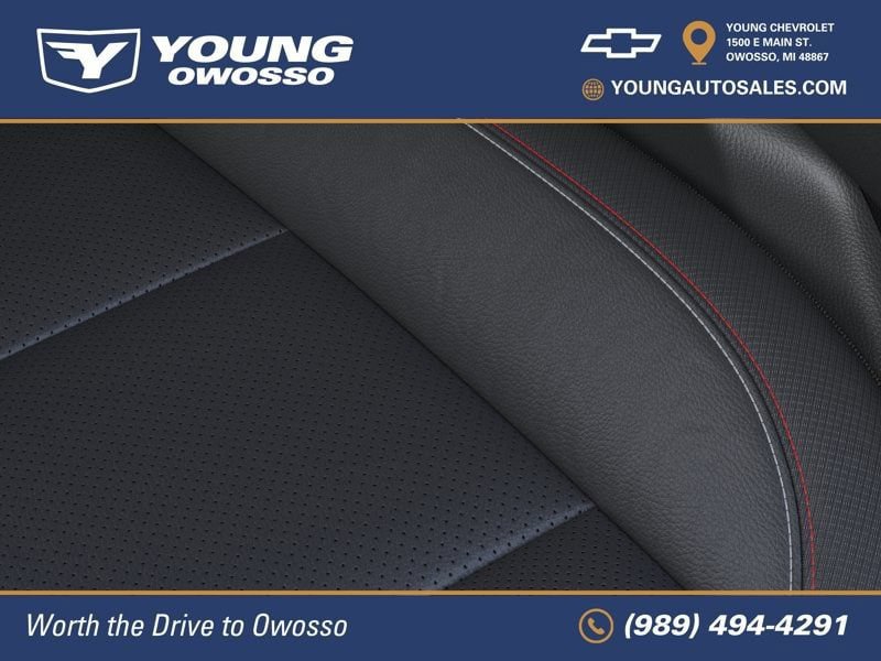 New 2027 Chevrolet Traverse RS w/ LPO, Floor Liner Package AWD/4WD image 21
