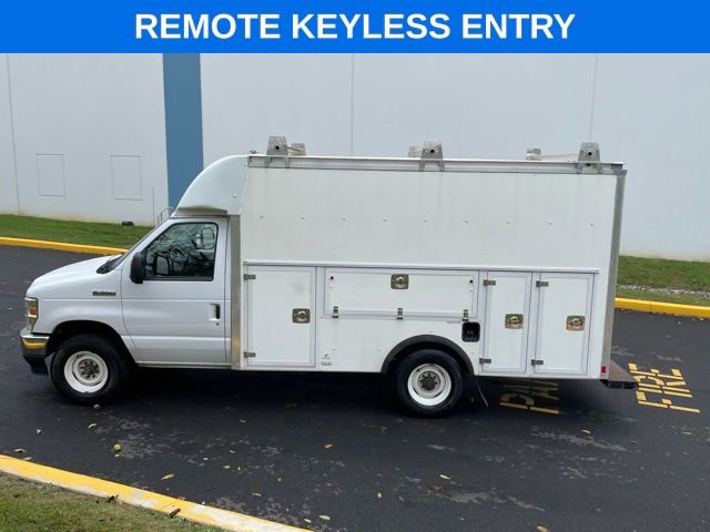 Certified 2022 Ford E-350 and Econoline 350 Super Duty w/ Power Windows & Locks Group image 5
