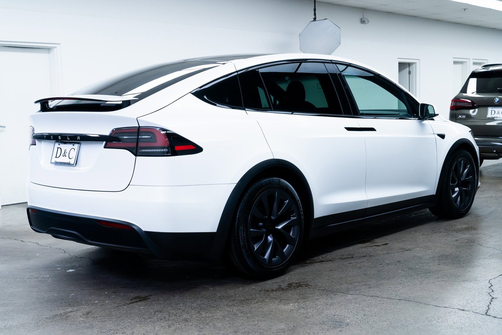 Used 2025 Tesla Model X image 6