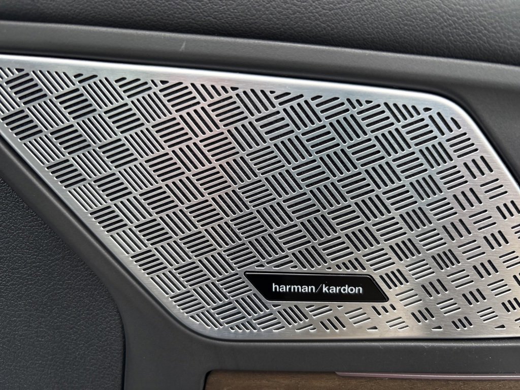 Used 2025 BMW X1 xDrive28i w/ Technology Package image 37