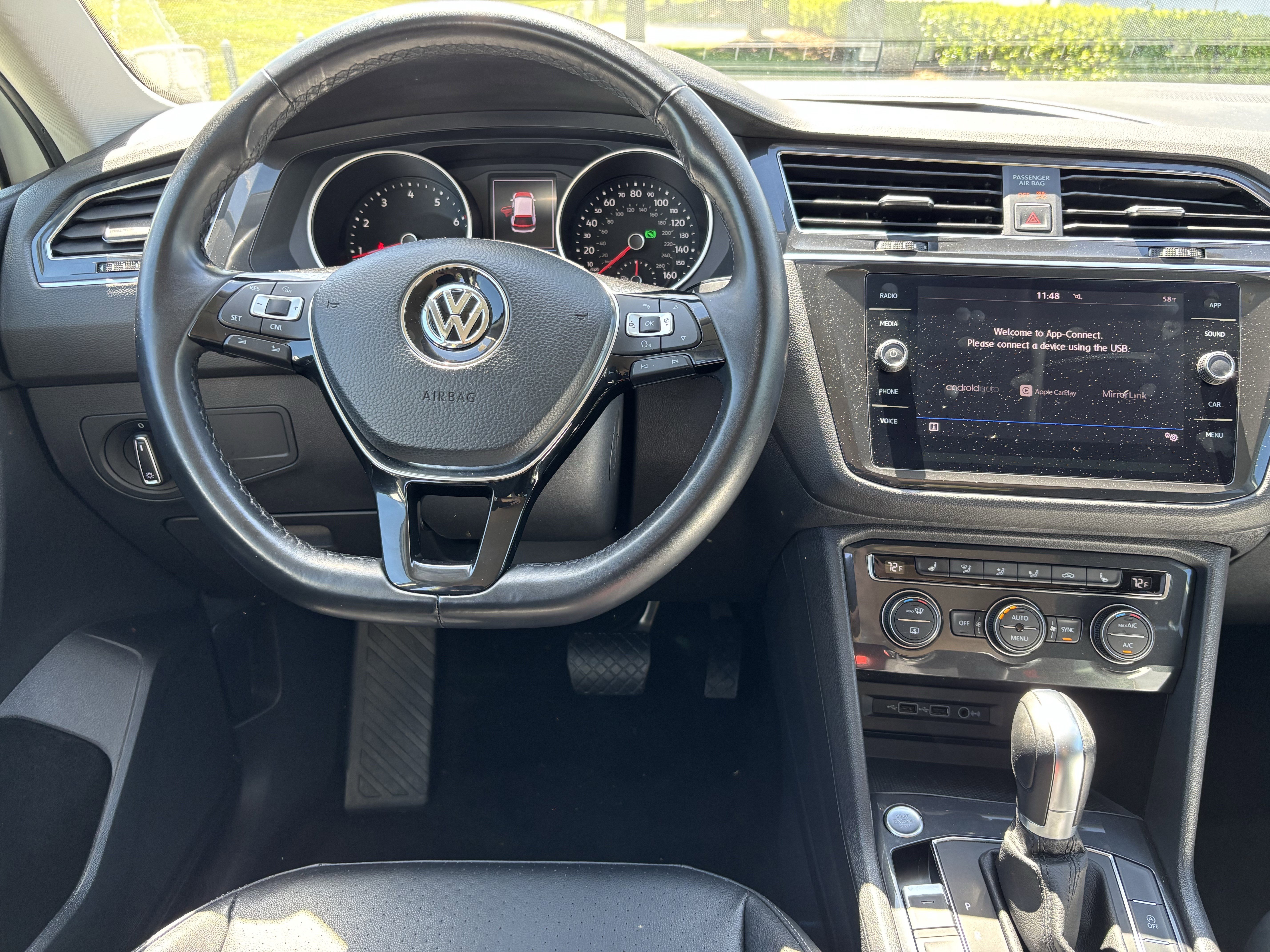Used 2018 Volkswagen Tiguan SE FWD image 30