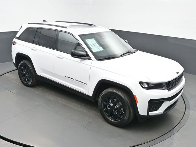 New 2026 Jeep Grand Cherokee Laredo image 44