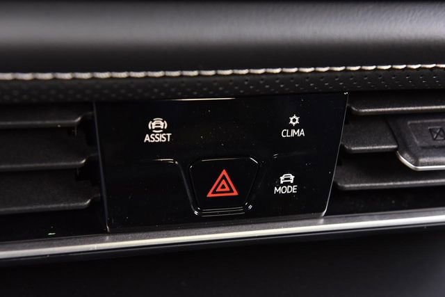 New 2026 Volkswagen Atlas Cross Sport SE image 14