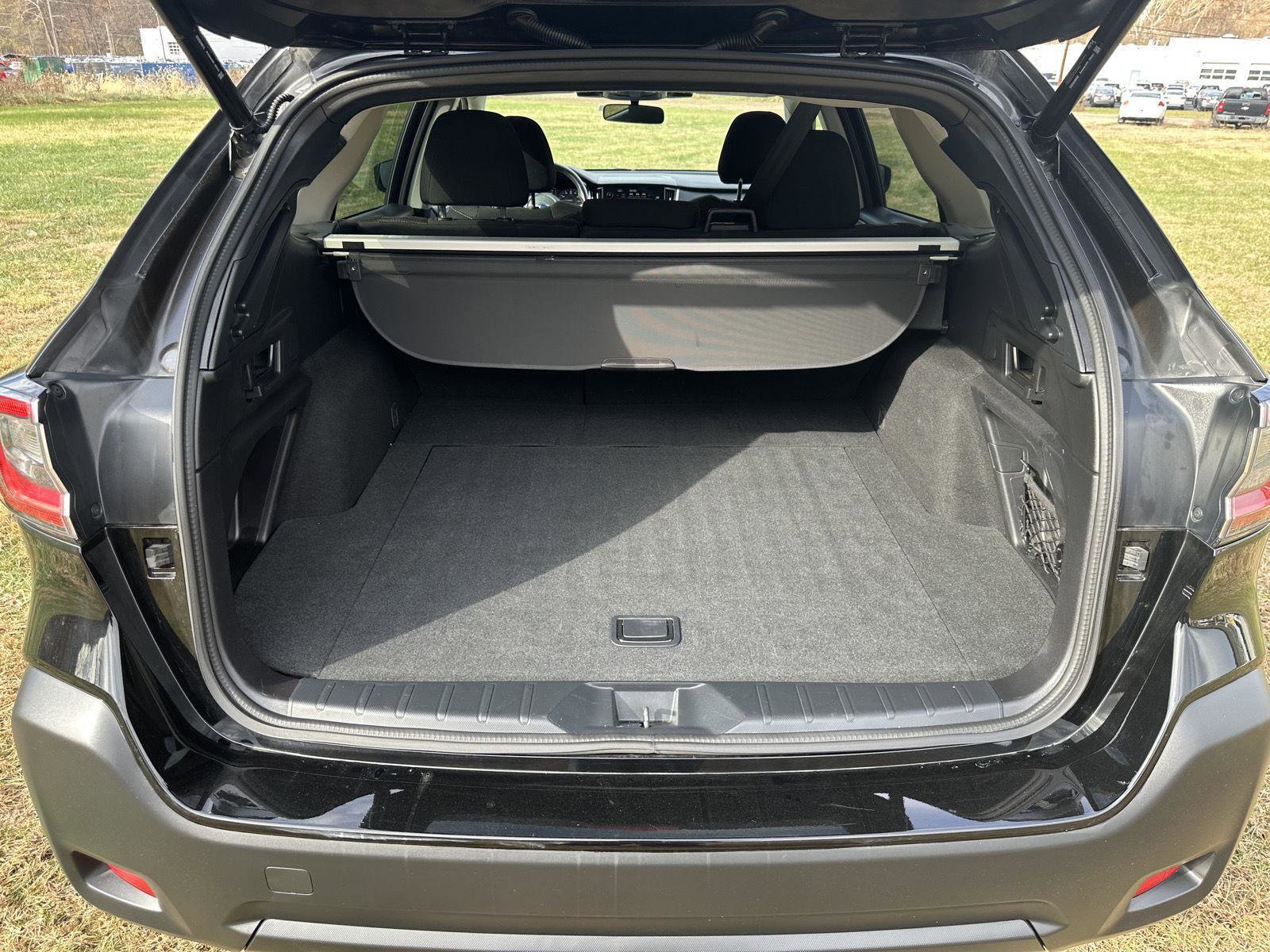 Used 2023 Subaru Outback Premium image 24