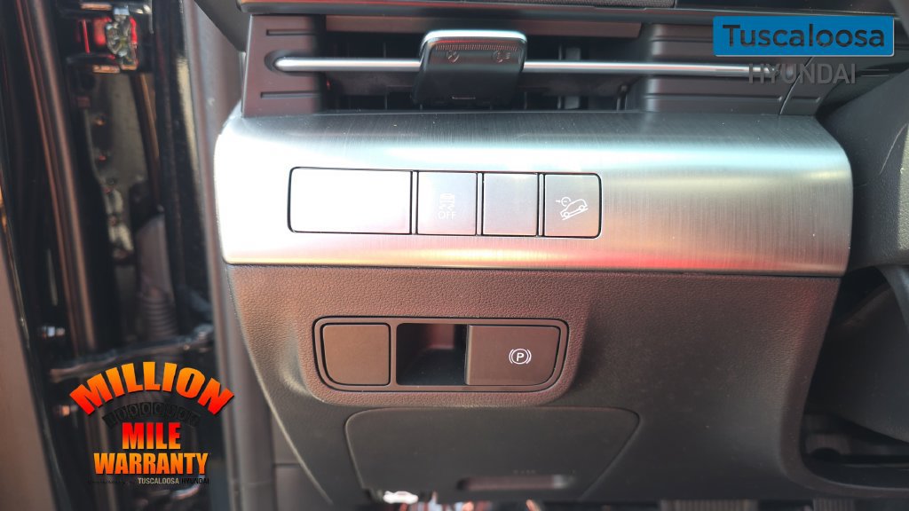Used 2025 Hyundai Kona SEL AWD/4WD image 14