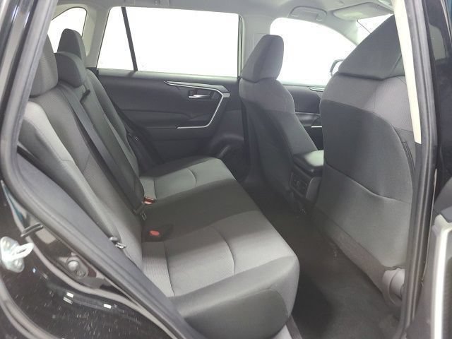 Used 2024 Toyota RAV4 XLE FWD image 12