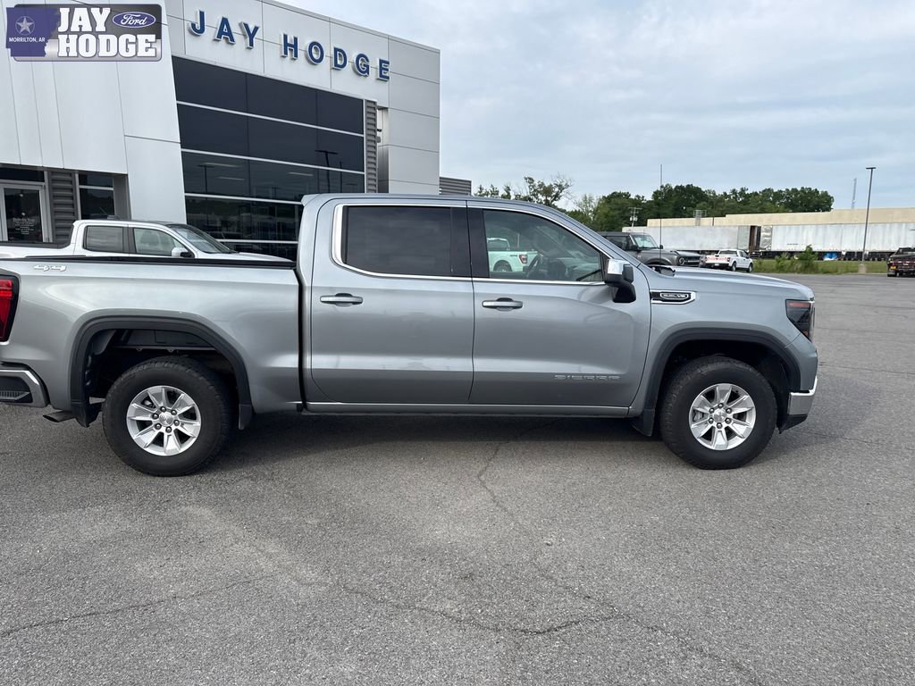 Used 2025 GMC Sierra 1500 SLE AWD/4WD image 9