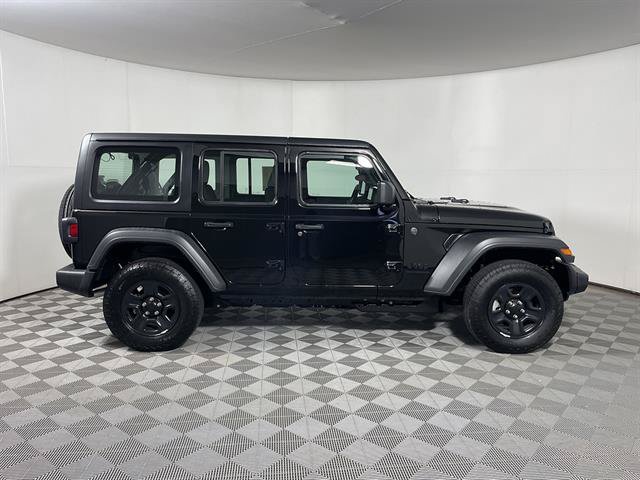 Used 2026 Jeep Wrangler Unlimited Sport AWD/4WD image 8