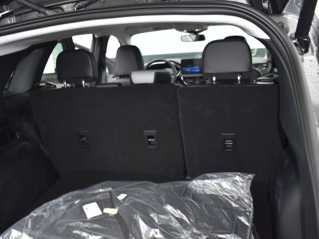 New 2025 Ford Escape SE w/ PHEV Premium Package image 13