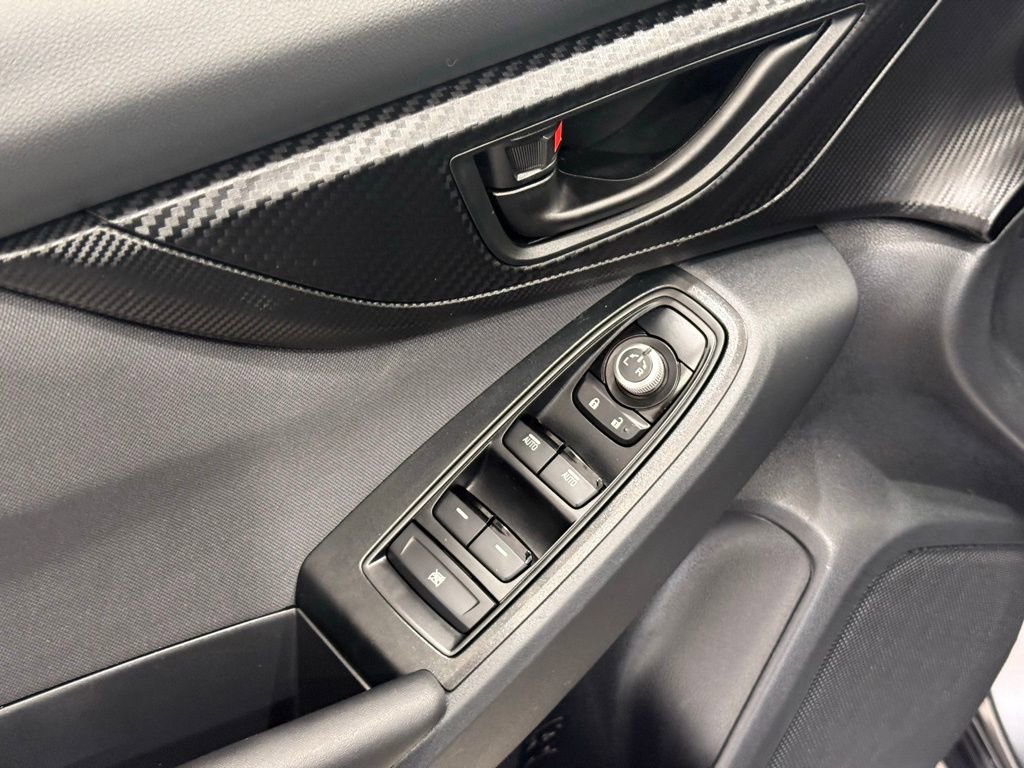 Used 2021 Subaru Crosstrek 2.0i Premium image 14