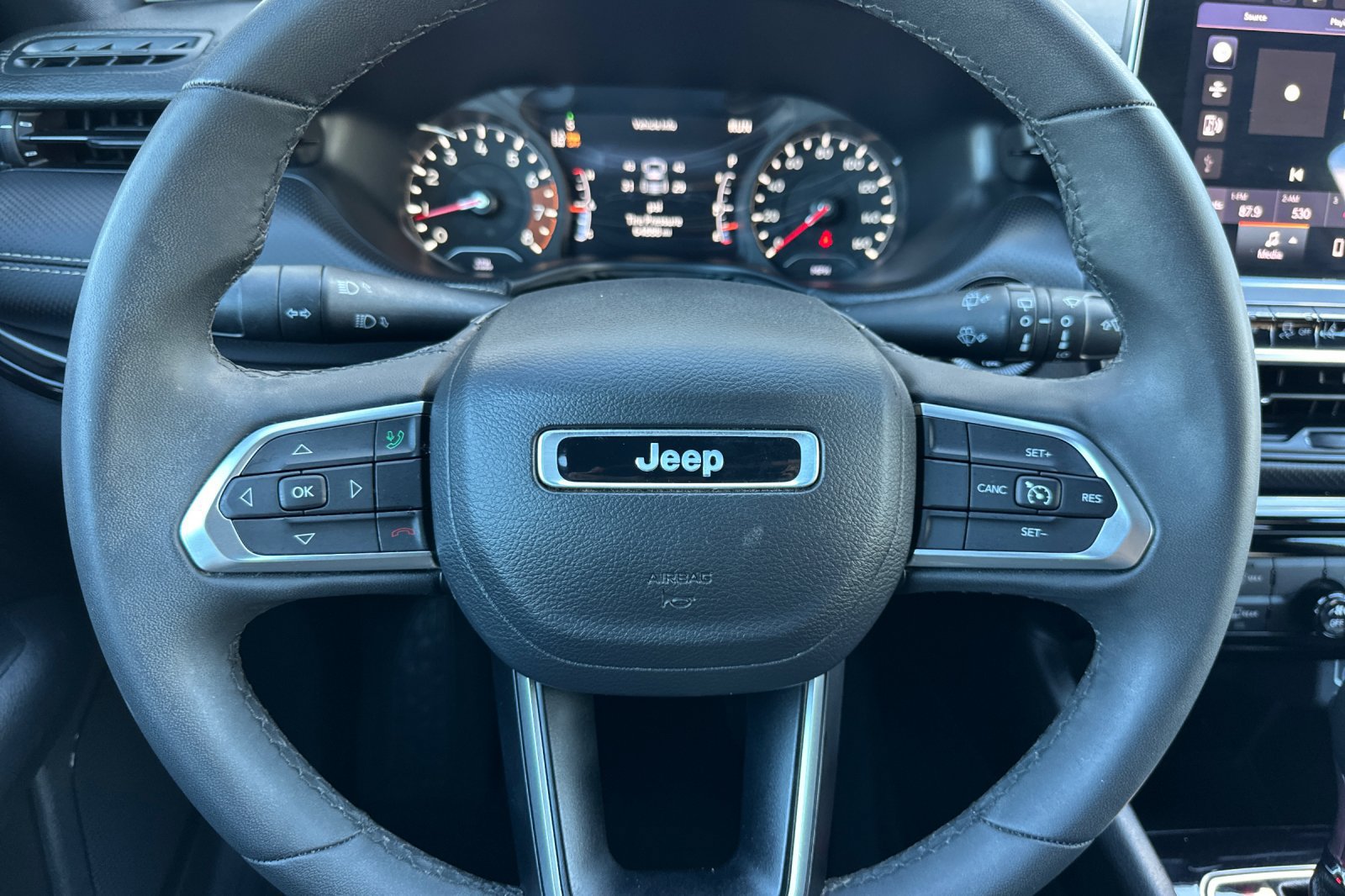 Used 2023 Jeep Compass Latitude AWD/4WD image 25