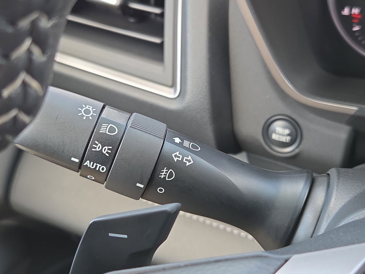 Certified 2025 Subaru Ascent Limited AWD/4WD image 38