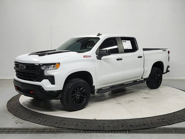Used 2024 Chevrolet Silverado 1500 LT Trail Boss w/ Protection Package AWD/4WD image 3