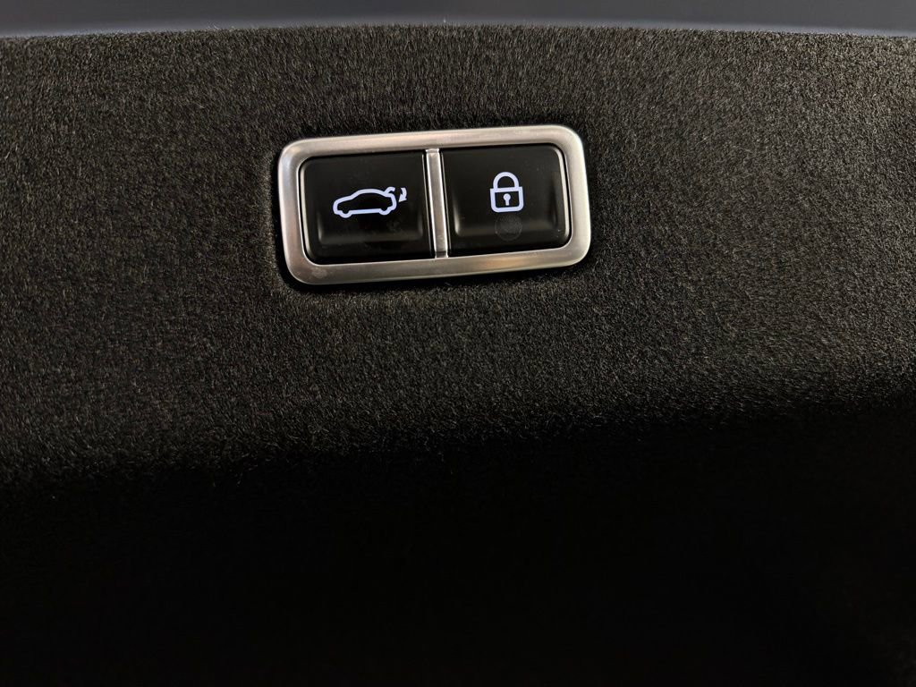 Used 2025 Hyundai Ioniq 6 SEL image 28