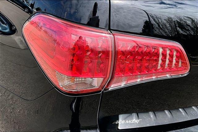 Used 2017 INFINITI QX80 4WD w/ Driver Assistance Package image 31