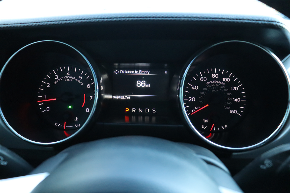 Used 2017 Ford Mustang Premium RWD image 32