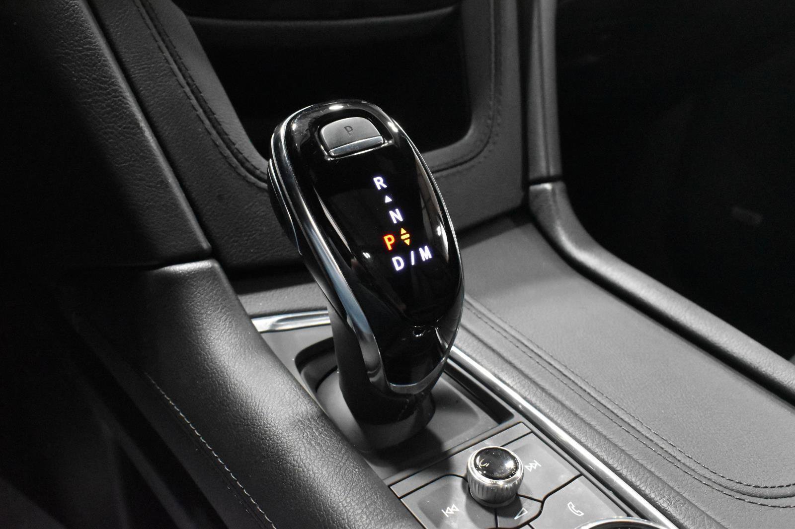 Certified 2025 Cadillac XT6 Luxury AWD/4WD image 22