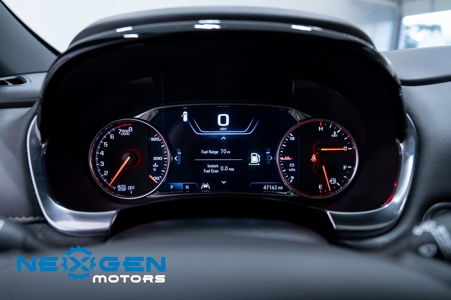 Used 2023 Chevrolet Traverse High Country image 8