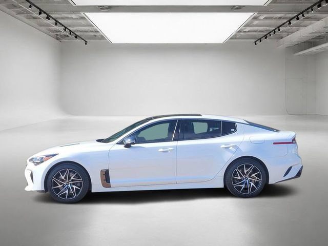 Used 2022 Kia Stinger GT-Line w/ Sun & Sound Package AWD/4WD image 2