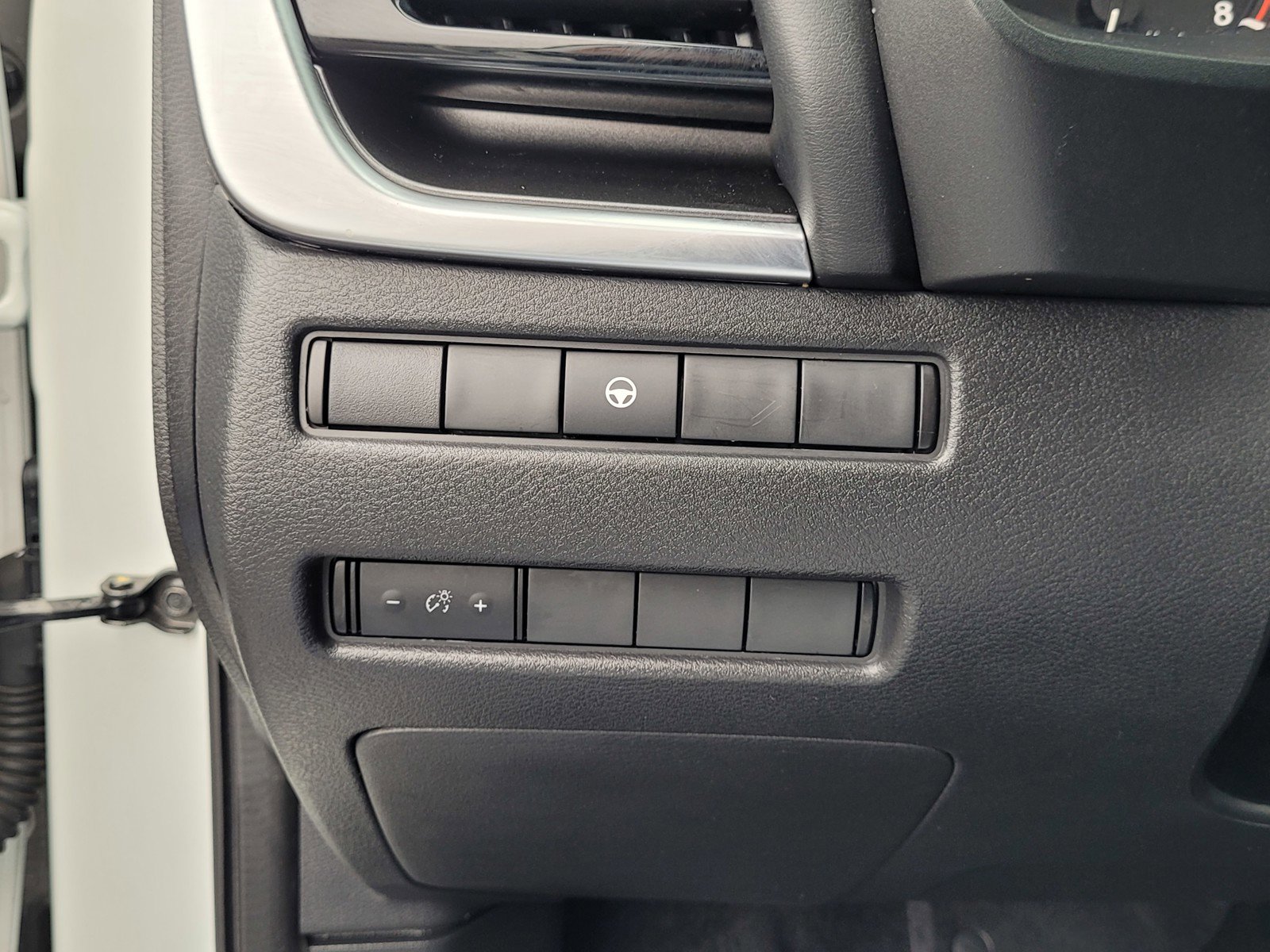 Used 2022 Nissan Rogue SV FWD image 23