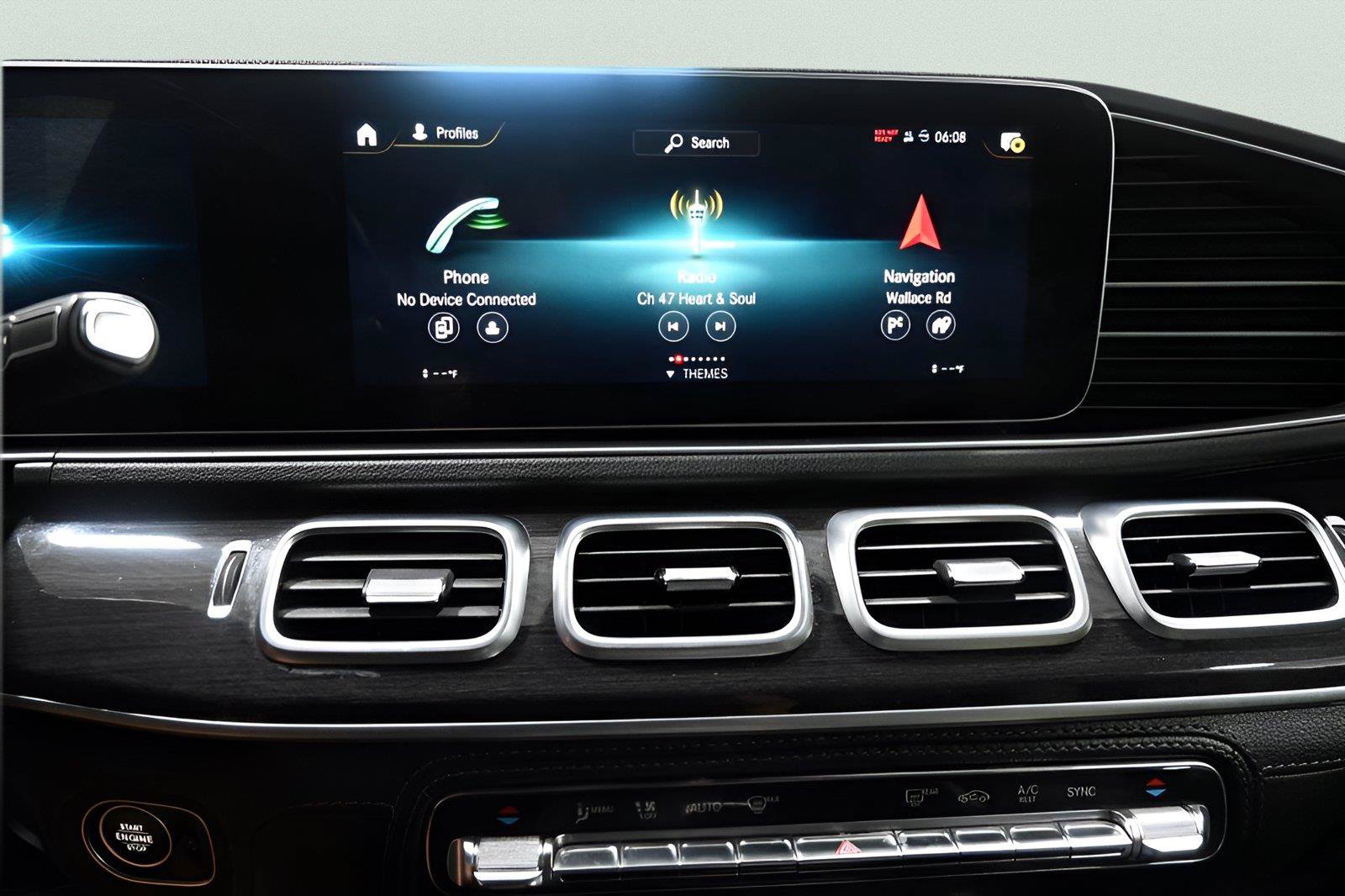 Used 2020 Mercedes-Benz GLS 580 4MATIC image 24
