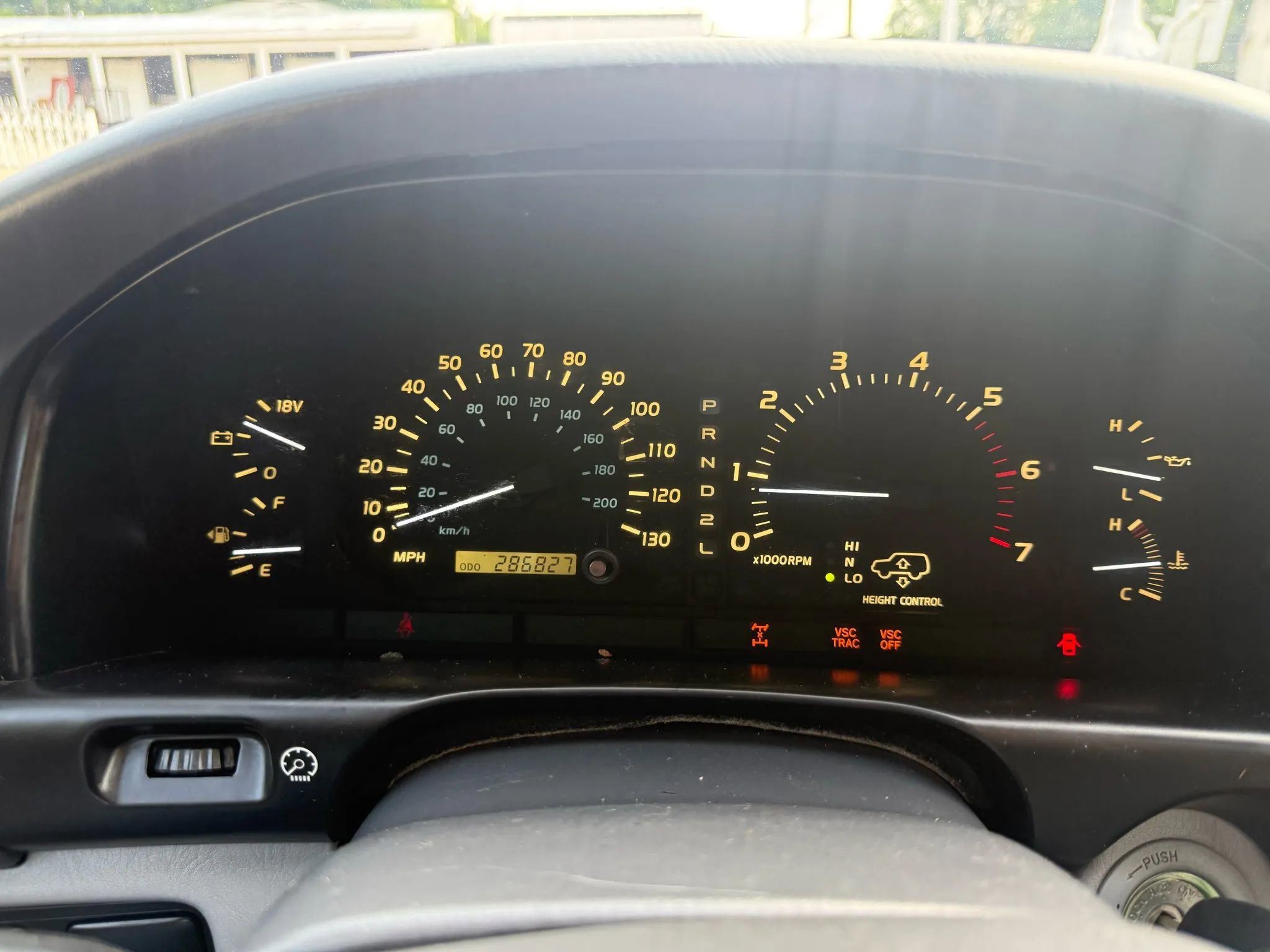 Used 2002 Lexus LX 470 4WD image 34