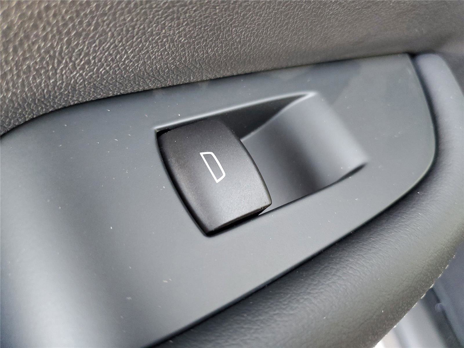 New 2026 Buick Enclave Preferred w/ Power Package image 17