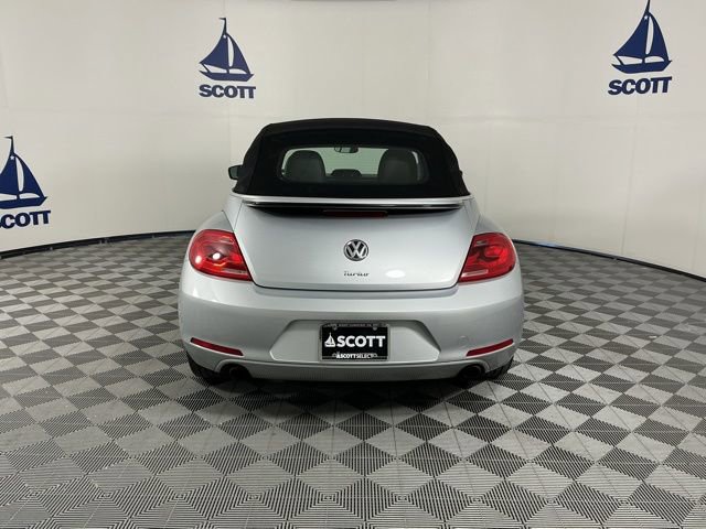 Used 2013 Volkswagen Beetle 2.0T image 5