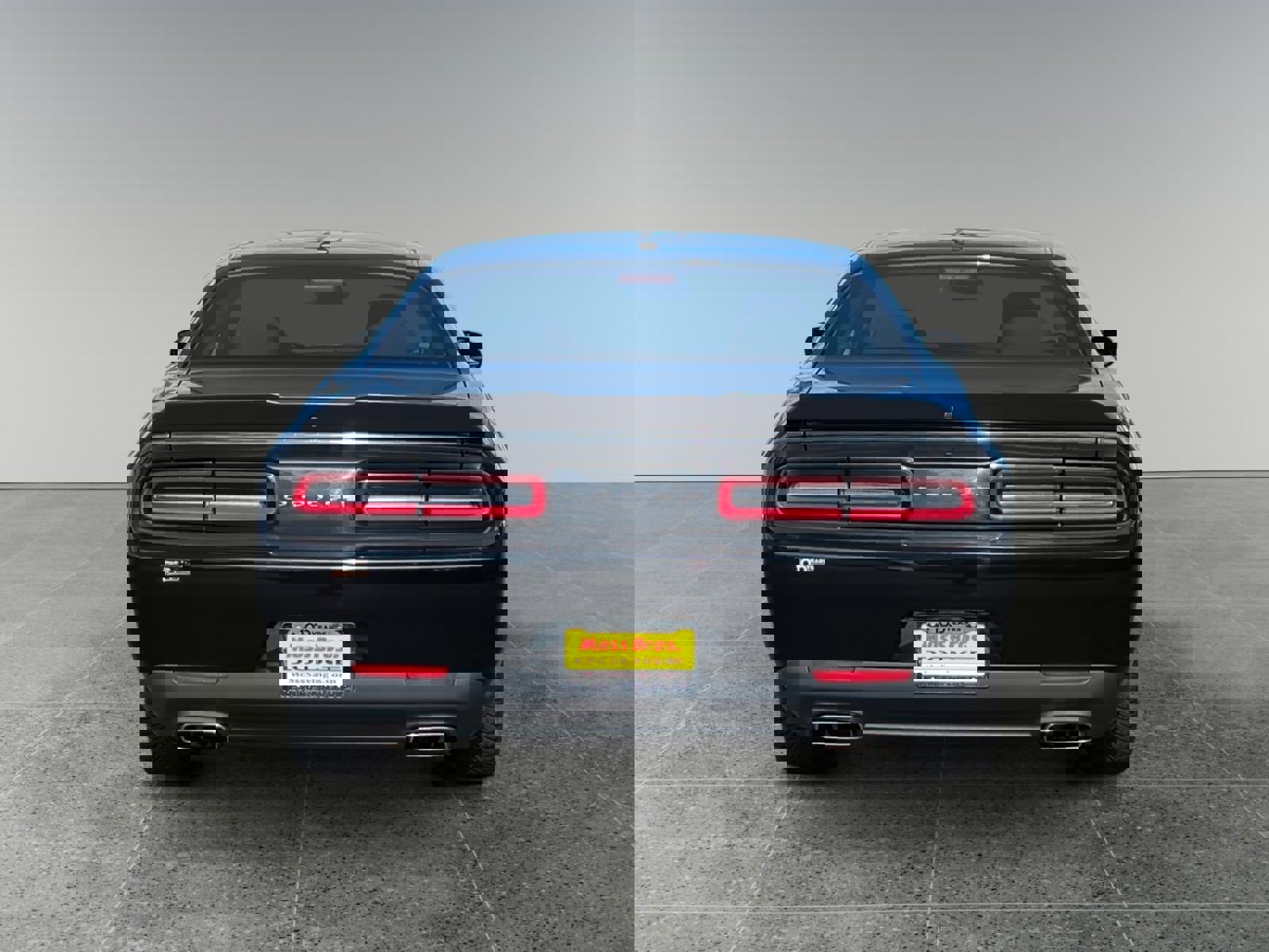 Used 2023 Dodge Challenger SXT image 8