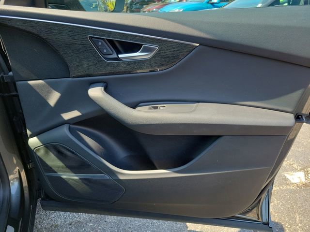 Used 2019 Audi Q8 Prestige w/ Year 1 Package AWD/4WD image 28