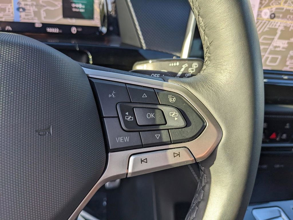 Certified 2025 Volkswagen Atlas Cross Sport SEL R-Line AWD/4WD image 27