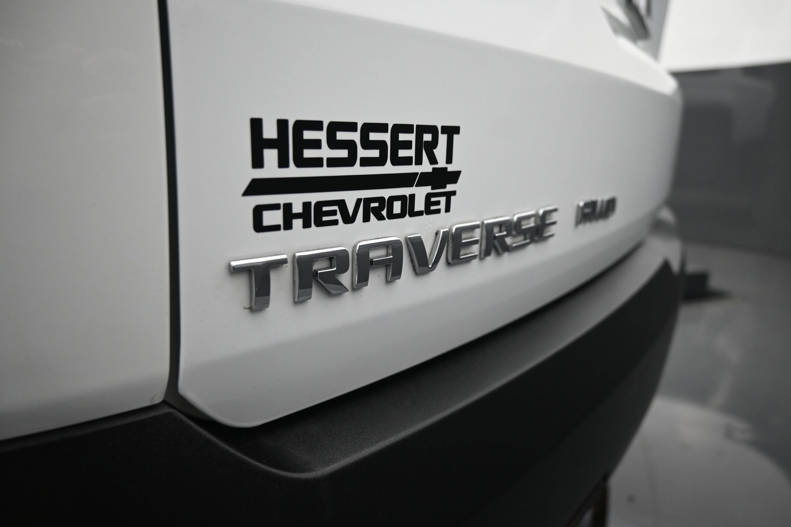 Used 2023 Chevrolet Traverse LT AWD/4WD image 35