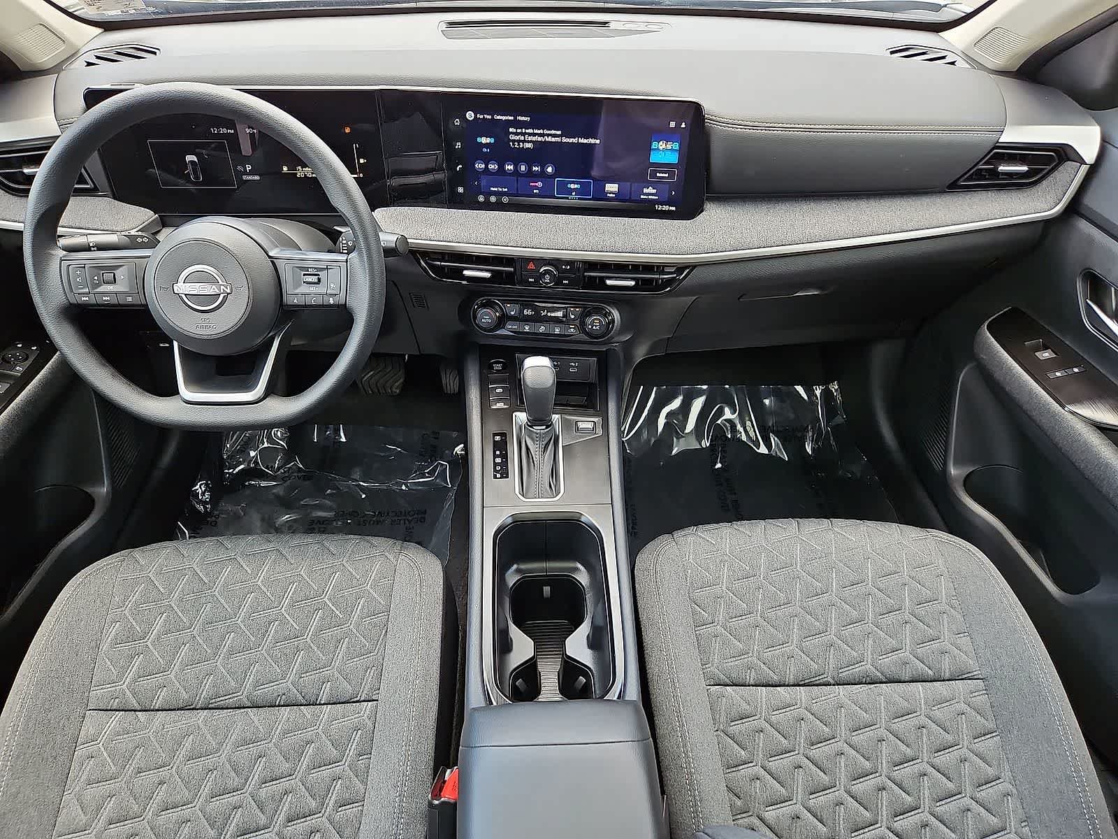 Used 2026 Nissan Kicks SV w/ SV Premium Package FWD image 11