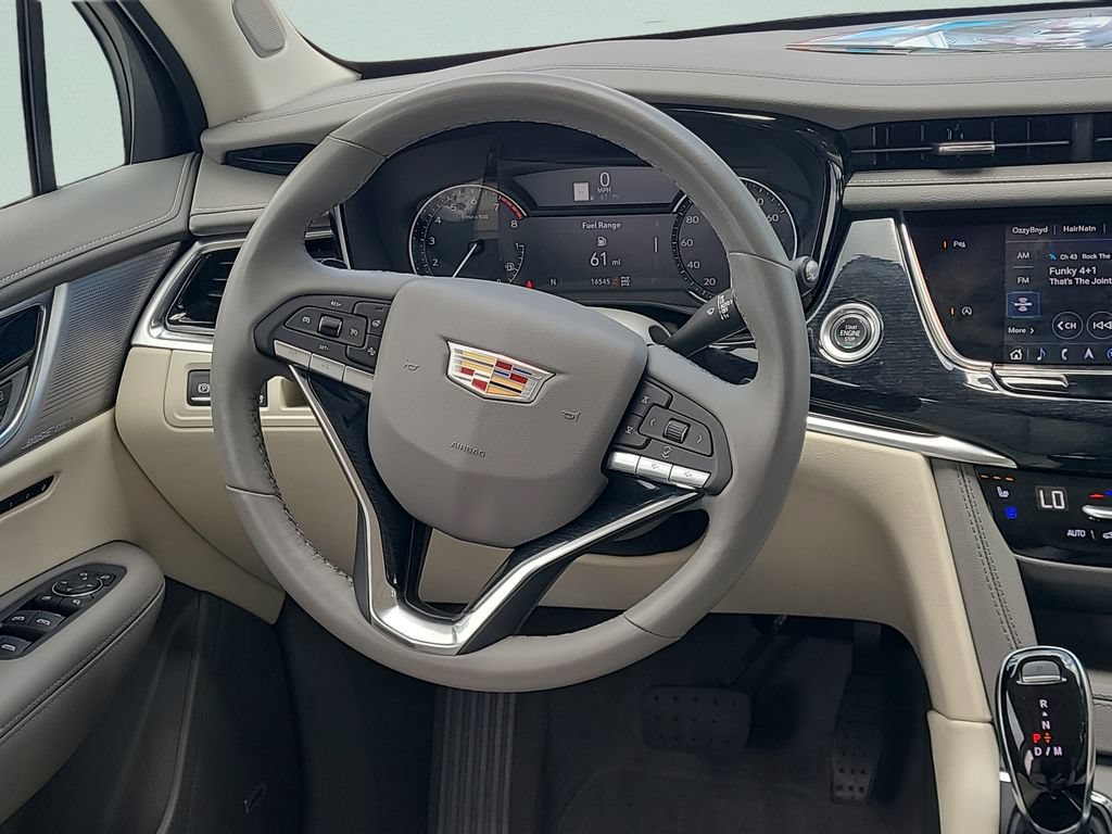 Used 2024 Cadillac XT6 Premium Luxury AWD/4WD image 12