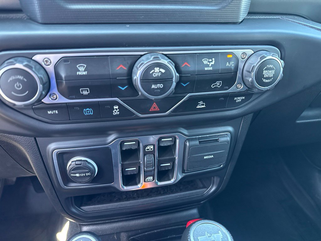 Certified 2023 Jeep Wrangler Unlimited AWD/4WD image 24