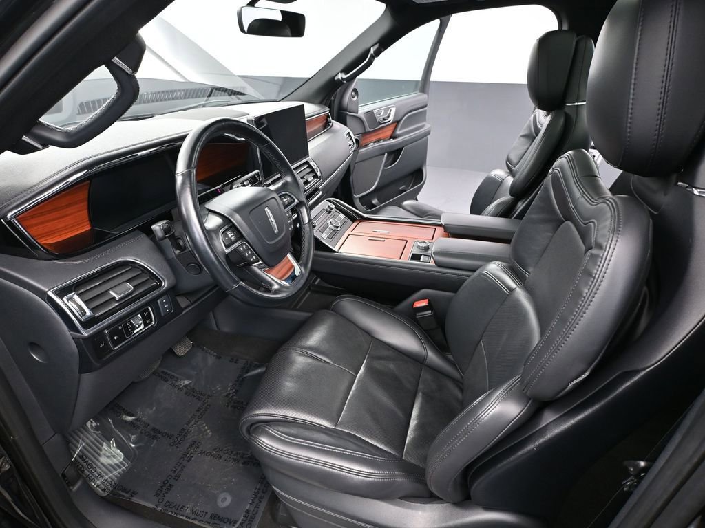 Used 2024 Lincoln Navigator Reserve image 21