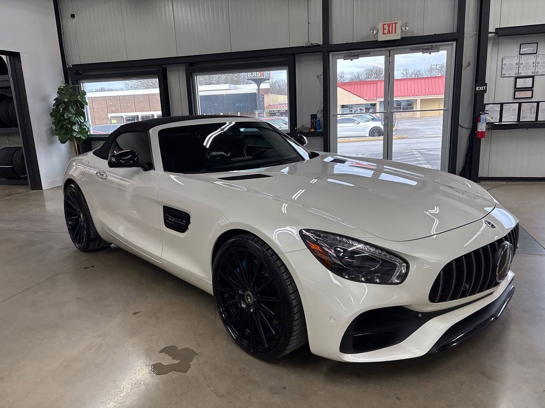 Used 2018 Mercedes-Benz AMG GT Roadster w/ Lane Tracking Package image 16