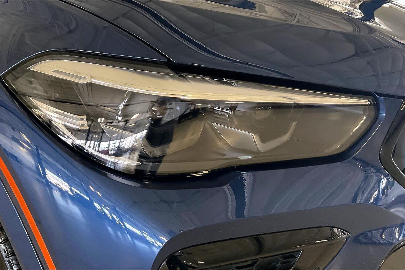 Used 2023 BMW X6 xDrive40i w/ M Sport Package AWD/4WD image 25