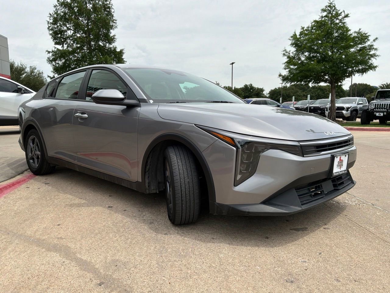 Used 2025 Kia K4 FWD image 4