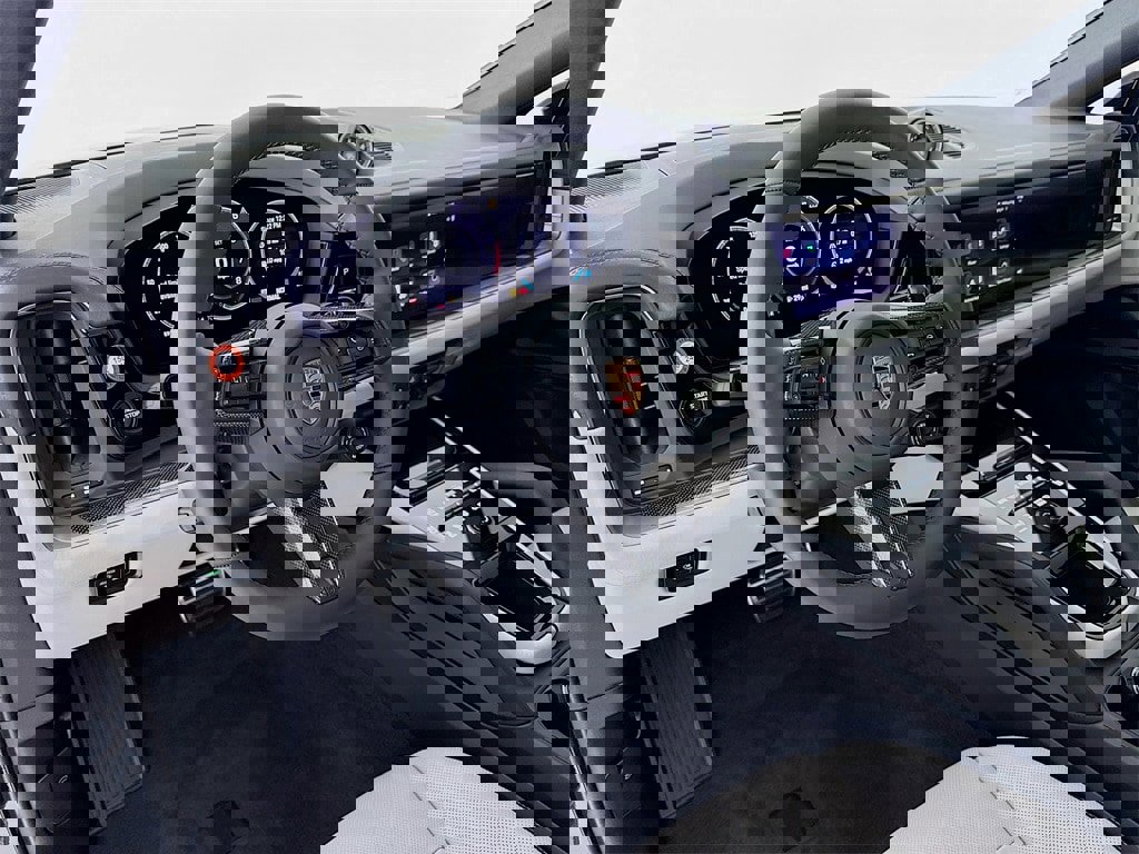 New 2026 Porsche Cayenne S image 4