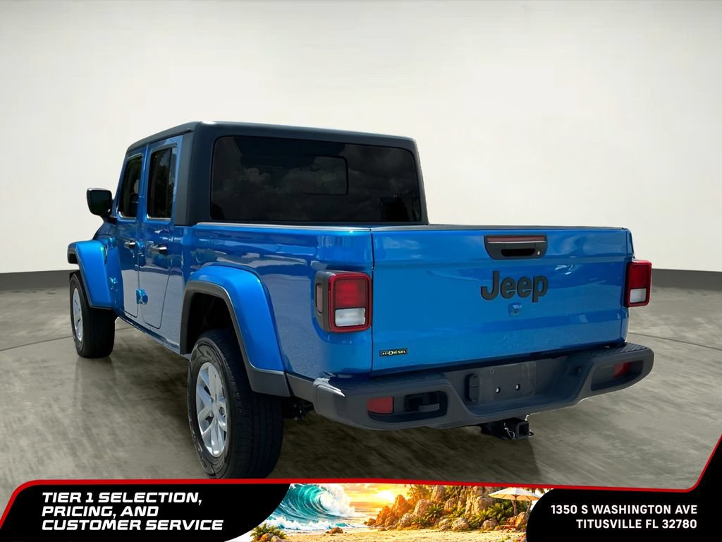 Used 2023 Jeep Gladiator Sport AWD/4WD image 6