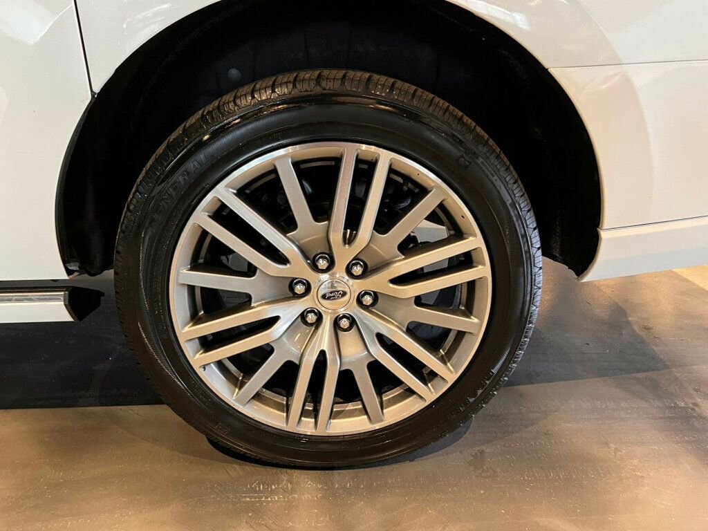 Used 2022 Ford Expedition Max Platinum image 11