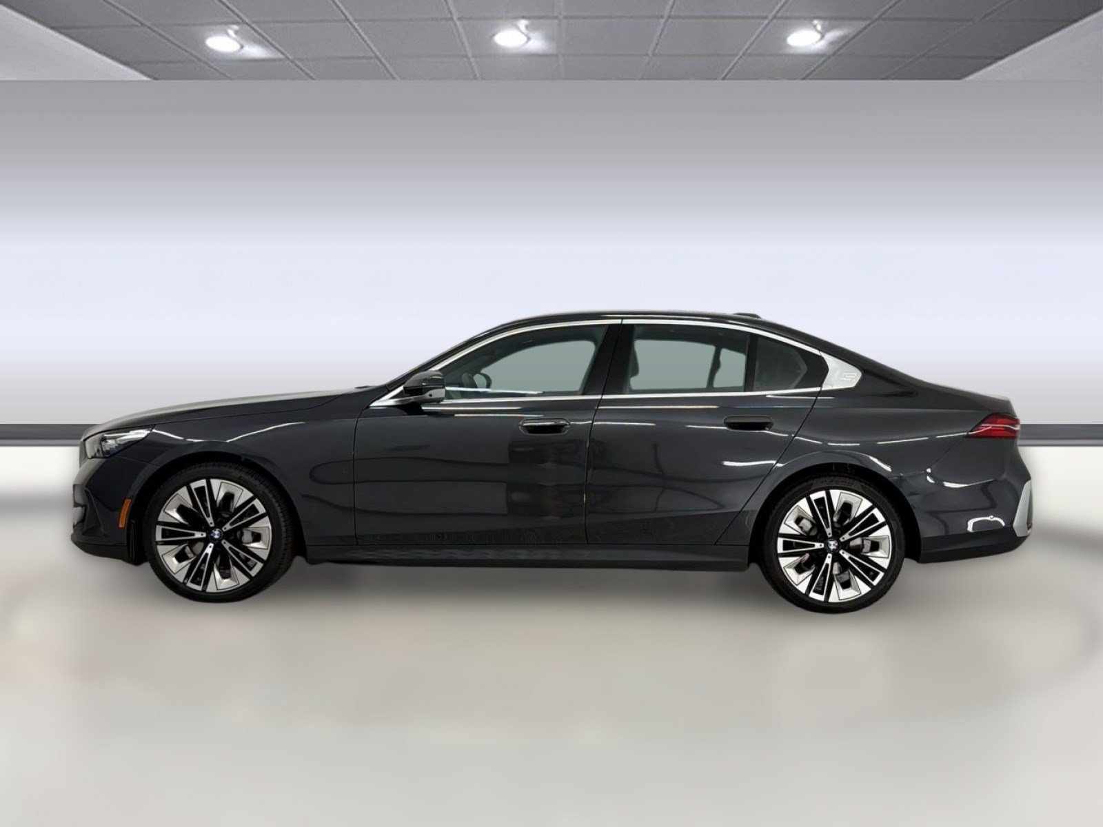 Certified 2026 BMW 530i RWD image 2