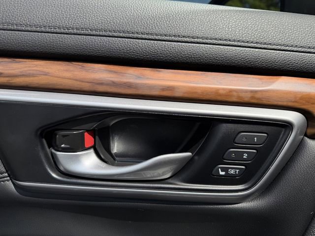 Used 2022 Honda CR-V Touring image 10